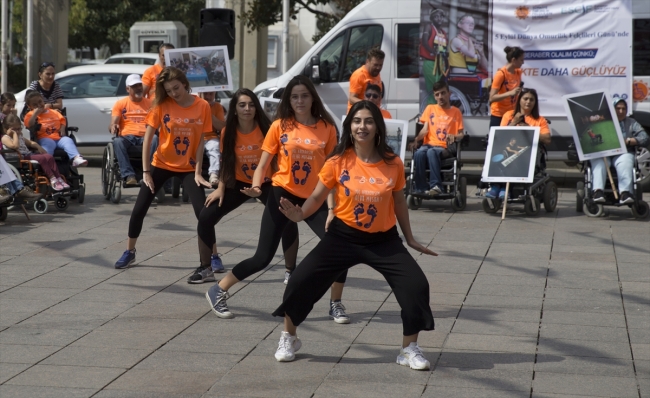 Dünya Omurilik Felçlileri Günü kapsamında toplum bilinçlendiriliyor